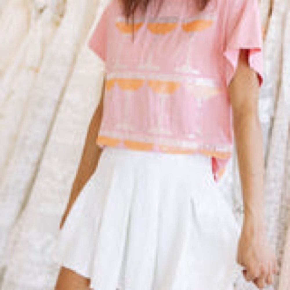 QUEEN OF SPARKLES Light Pink Champagne Tower Tee Shirt Size M